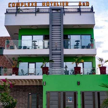 Complexe Hotelier And Ouagadougou Exteriör bild