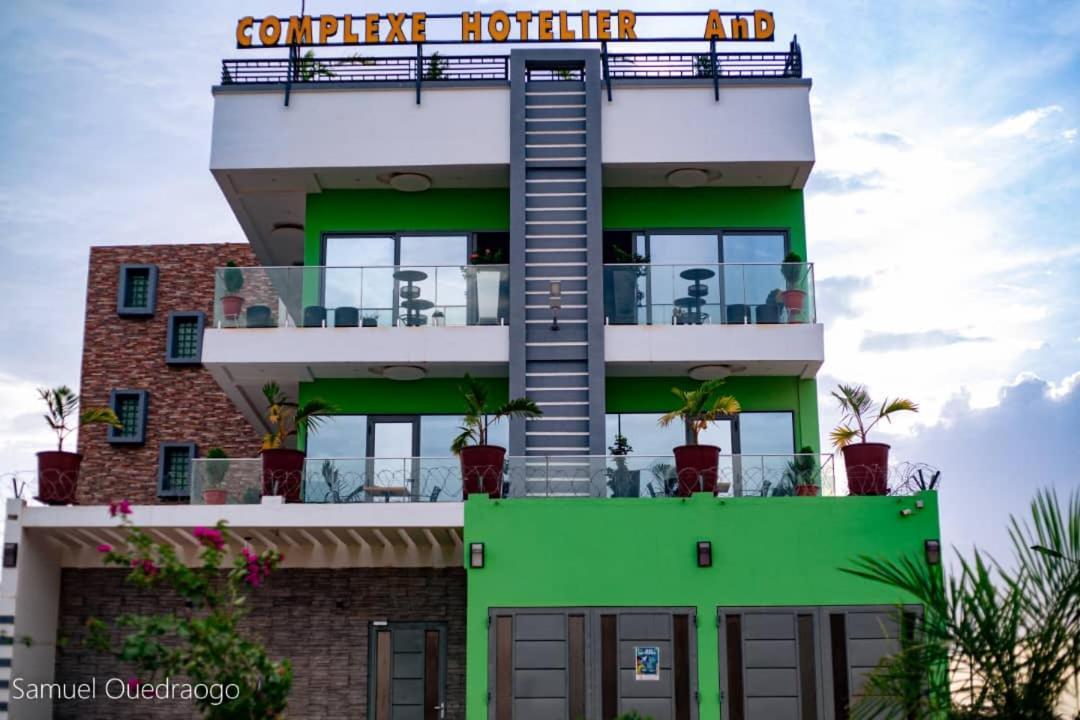 Complexe Hotelier And Ouagadougou Exteriör bild